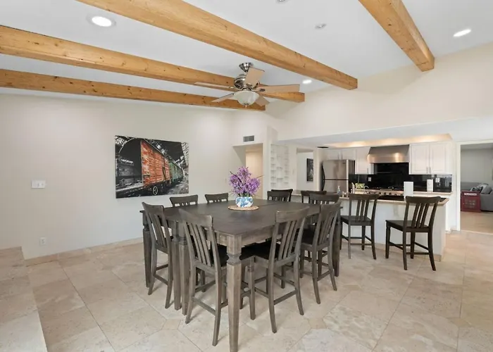 Pool Escape Near Asu & Old Town Scottsdale Holiday home